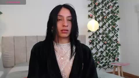 Snapshot of lucy_joi chatting on July 19, 3:54 am Luciana online show from July 19, 3:54 am