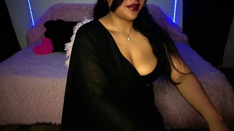 Lucy online show from December 6, 7:23 pm