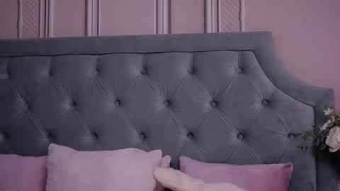 Snapshot of lucyaddison chatting on April 27, 3:37 am LucyAddison online show from April 27, 3:37 am