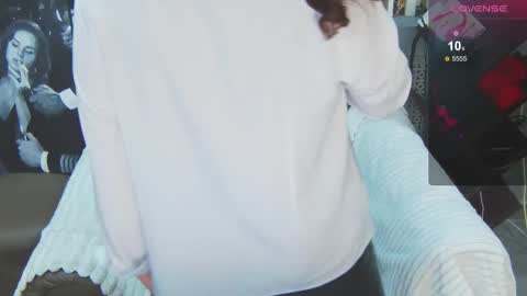 Snapshot of lucybelli chatting on November 13, 1:26 am LucyBelli online show from November 13, 1:26 am