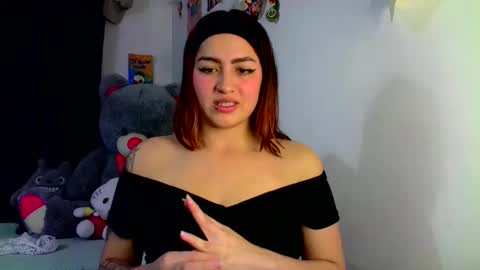 LUCIA  online show from March 11, 3:16 am