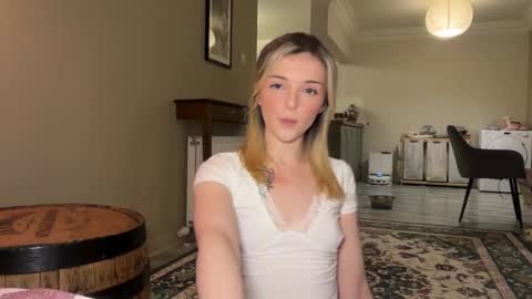 Lucy online show from March 28, 12:10 am