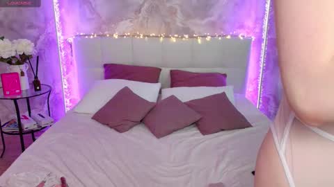 Snapshot of lucyhornydoll chatting on March 5, 9:49 am Lucy online show from March 5, 9:49 am