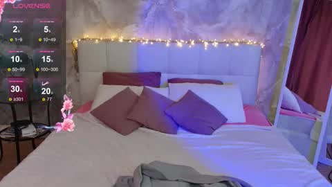 Lucy online show from November 26, 3:07 am