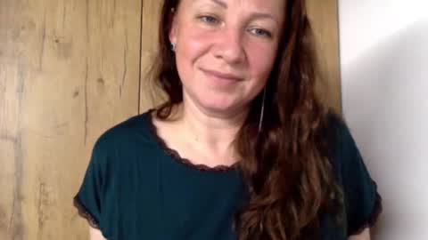 LucyKissxx online show from November 24, 11:04 pm