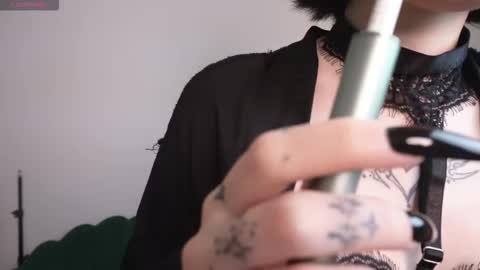 lucykitty_ online show from December 15, 12:42 pm