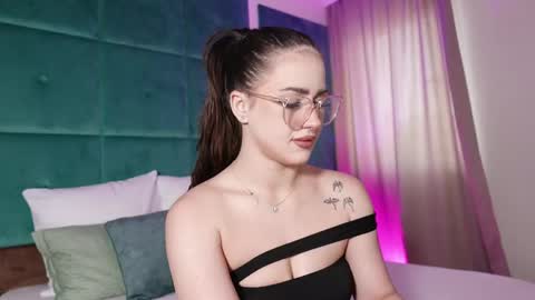 Lucy Lexton online show from June 6, 4:50 am