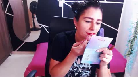 LUCY online show from January 16, 1:04 pm