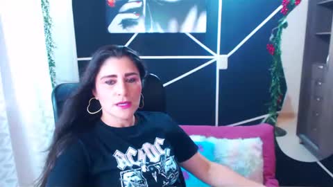 LUCY online show from March 1, 6:43 pm