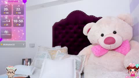 Instagramlucyluy10 online show from December 12, 8:03 am