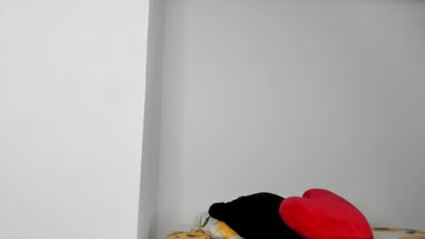 Snapshot of lucyportman chatting on February 13, 10:22 am lucyportman online show from February 13, 10:22 am