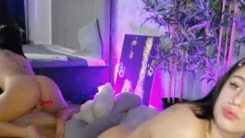 lucyrayy online show from February 12, 9:54 pm