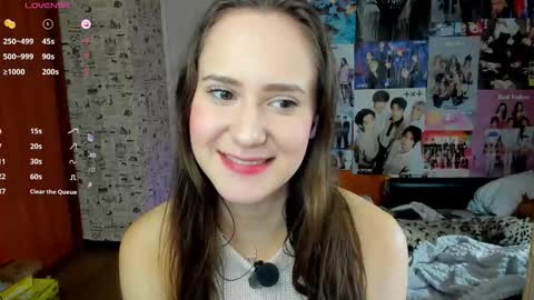 Lucy Rose online show from September 20, 5:19 am