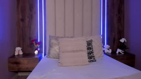 Lucy online show from March 28, 9:42 am