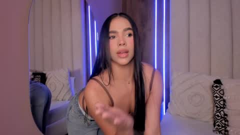 Lucy online show from April 5, 12:30 am