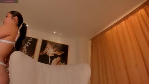 Snapshot of lucyweiss_ chatting on October 27, 7:40 pm Lucy online show from October 27, 7:40 pm