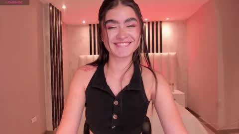 Snapshot of lucyweiss_ chatting on November 12, 8:52 pm Lucy online show from November 12, 8:52 pm