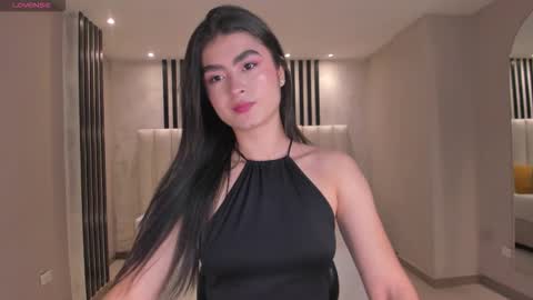 Snapshot of lucyweiss_ chatting on November 15, 7:32 pm Lucy online show from November 15, 7:32 pm