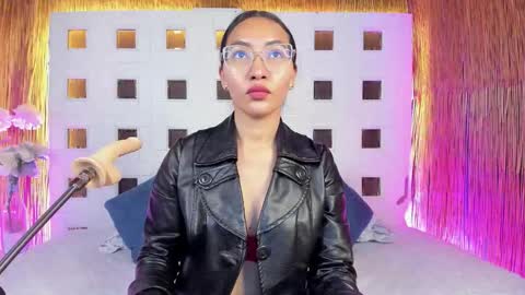 Lucy Liiu online show from March 7, 10:29 pm