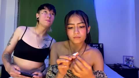 Snapshot of lugiiz05_ chatting on November 6, 2:34 am lugiiz05_ online show from November 6, 2:34 am