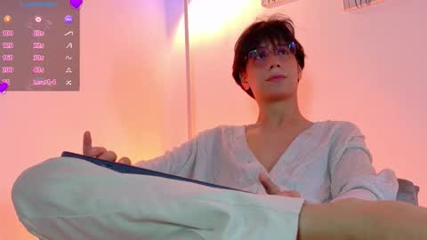 Lui online show from March 29, 11:38 pm