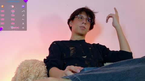 Lui online show from April 7, 3:40 am