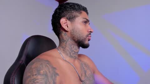 Luigi Vitale online show from November 25, 7:41 am