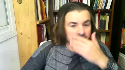 LUIGIJOHN online show from November 24, 6:40 pm