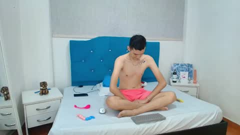 luigimarchetti online show from December 22, 7:55 pm