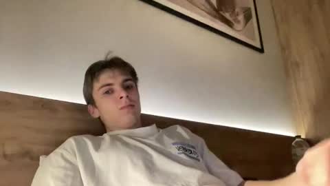 Luis online show from November 12, 4:29 pm