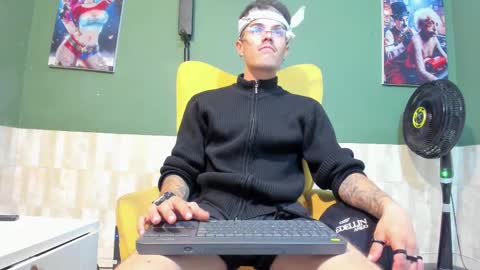 Snapshot of luis_as chatting on March 5, 1:31 am Luis AS online show from March 5, 1:31 am