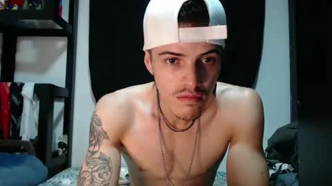 Snapshot of luis_as chatting on October 30, 12:56 am Luis AS online show from October 30, 12:56 am