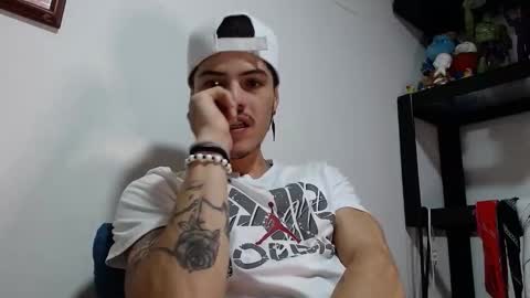 Snapshot of luis_as chatting on November 6, 9:54 am Luis AS online show from November 6, 9:54 am