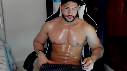 Snapshot of luis_baptista chatting on December 7, 5:37 am luis_baptista online show from December 7, 5:37 am