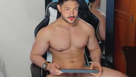 Snapshot of luis_baptista chatting on September 20, 4:35 am luis_baptista online show from September 20, 4:35 am