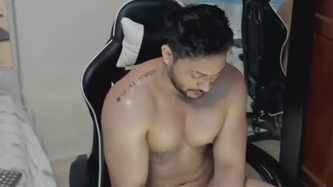 luis_baptista online show from June 25, 2:11 am