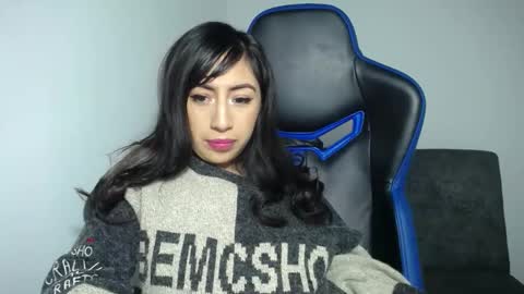 luisa_homes online show from November 27, 8:22 pm