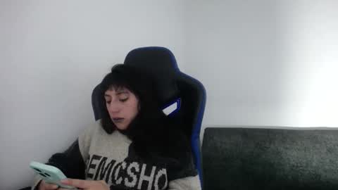 luisa_homes online show from December 22, 11:24 pm