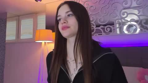 Snapshot of luisaclover chatting on February 26, 1:54 pm LuisaClover online show from February 26, 1:54 pm