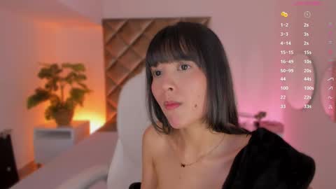 L U I S A online show from September 22, 7:49 pm