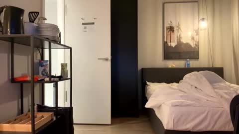 Snapshot of luisamonsterdick chatting on October 26, 3:07 pm Luisa Monsters online show from October 26, 3:07 pm