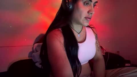 Snapshot of luisamonsterdick chatting on November 30, 10:25 pm Luisa Monsters online show from November 30, 10:25 pm