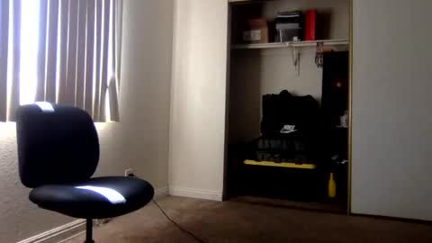 AlmightyZero online show from March 8, 8:34 pm