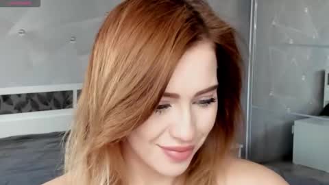 Lizzy online show from October 10, 11:31 am