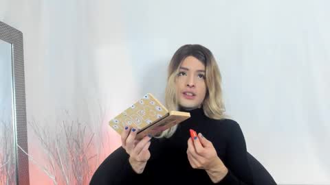 Luka Castillo online show from November 26, 9:27 pm