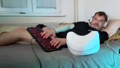 Lukas  online show from December 17, 2:28 am