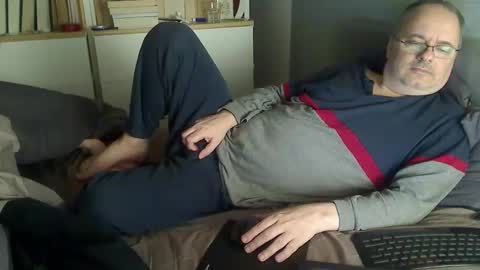 Snapshot of luke7634 chatting on January 8, 3:29 am luke7634 online show from January 8, 3:29 am