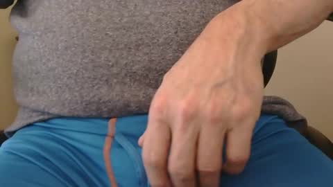 Snapshot of luke7711 chatting on February 13, 4:03 pm luke7711 online show from February 13, 4:03 pm