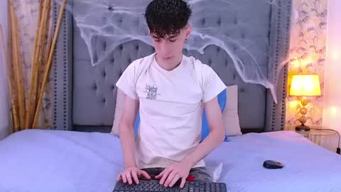 luke_carter online show from October 9, 1:20 pm