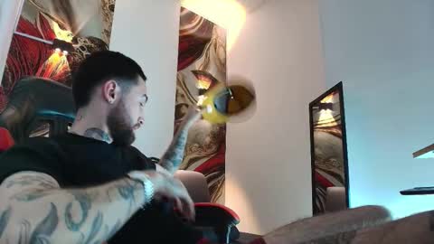 LUKE online show from December 22, 1:19 pm